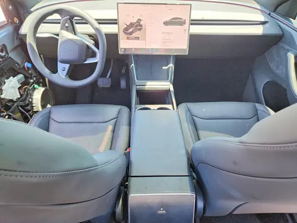 7SAYGDEE7TF610190 2026 TESLA MODEL Y - Image 8