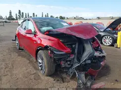 7SAYGDEE7TF693376 2026 TESLA MODEL Y