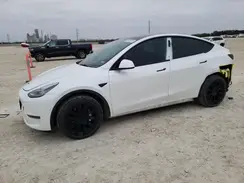 7SAYGDEE8NA000900 2022 TESLA MODEL Y