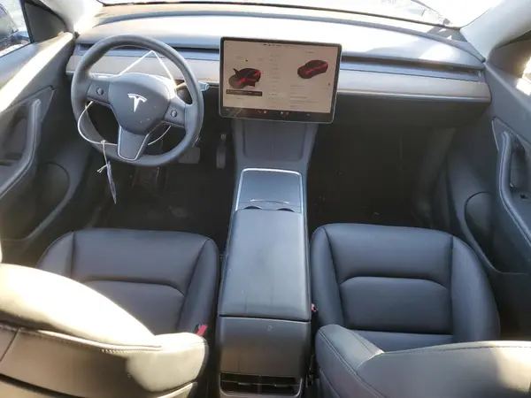 7SAYGDEE8NA003845 2022 TESLA MODEL Y - Image 8