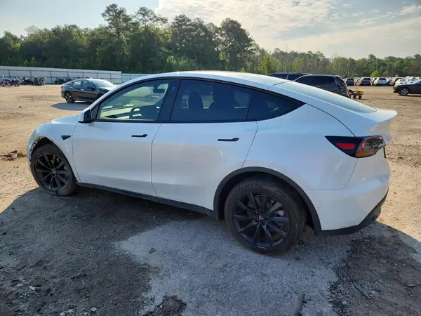 7SAYGDEE8NA010312 2022 TESLA MODEL Y - Image 2