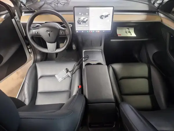 7SAYGDEE8NA012092 2022 TESLA MODEL Y - Image 8