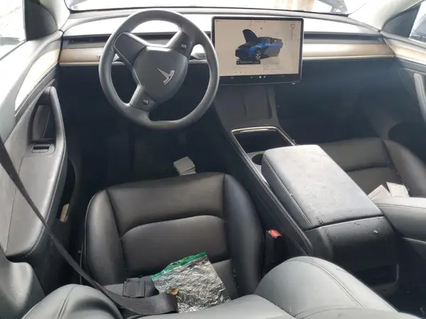 7SAYGDEE8NA015011 2022 TESLA MODEL Y - Image 8