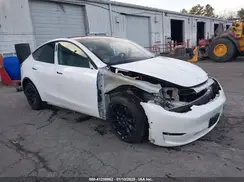 7SAYGDEE8NA016367 2022 TESLA MODEL Y