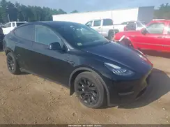 7SAYGDEE8NA016899 2022 TESLA MODEL Y