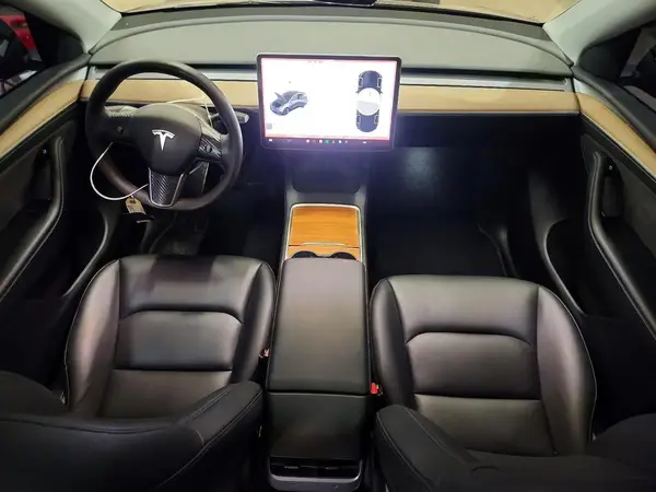 7SAYGDEE8NA021617 2022 TESLA MODEL Y - Image 8