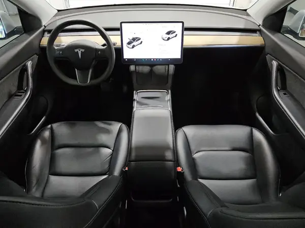 7SAYGDEE8NF310841 2022 TESLA MODEL Y - Image 8