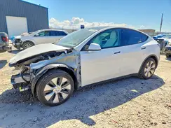 7SAYGDEE8NF311035 2022 TESLA MODEL Y