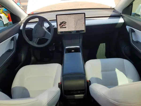 7SAYGDEE8NF312483 2022 TESLA MODEL Y - Image 8