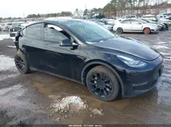 7SAYGDEE8NF315666 2022 TESLA MODEL Y