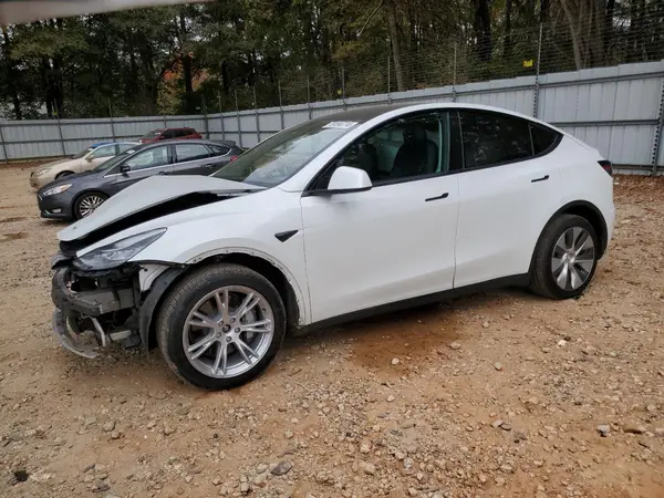 7SAYGDEE8NF316106 2022 TESLA MODEL Y - Image 1