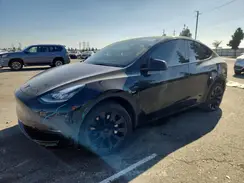 7SAYGDEE8NF317661 2022 TESLA MODEL Y