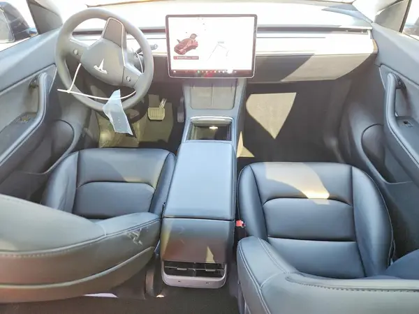 7SAYGDEE8NF317661 2022 TESLA MODEL Y - Image 8