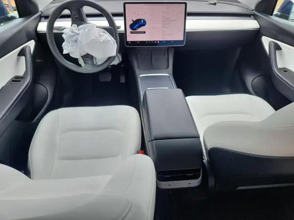 7SAYGDEE8NF318776 2022 TESLA MODEL Y - Image 8