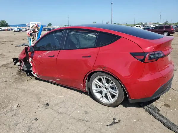 7SAYGDEE8NF329101 2022 TESLA MODEL Y - Image 2
