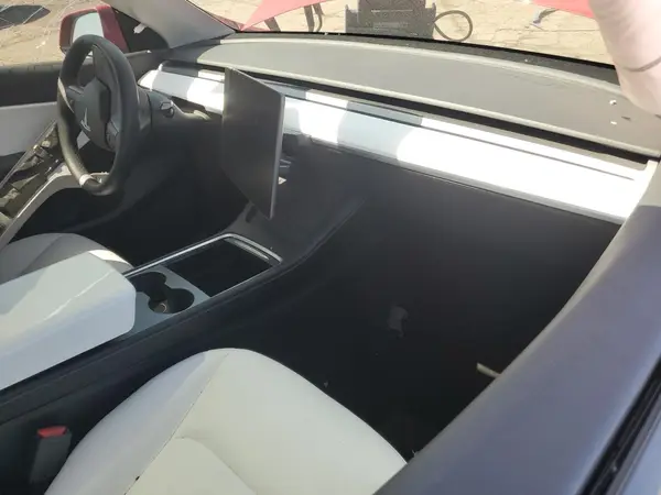 7SAYGDEE8NF329101 2022 TESLA MODEL Y - Image 8