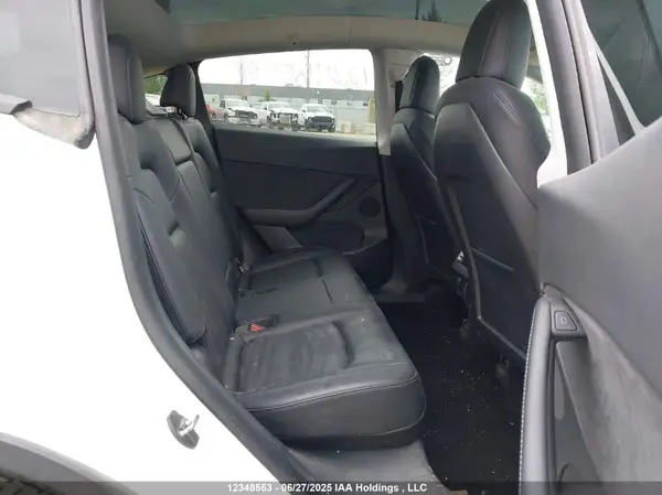 7SAYGDEE8NF329731 2022 TESLA MODEL Y - Image 8