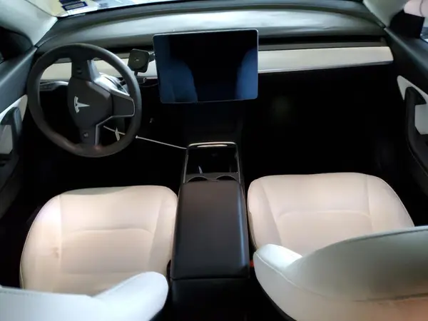 7SAYGDEE8NF339790 2022 TESLA MODEL Y - Image 8