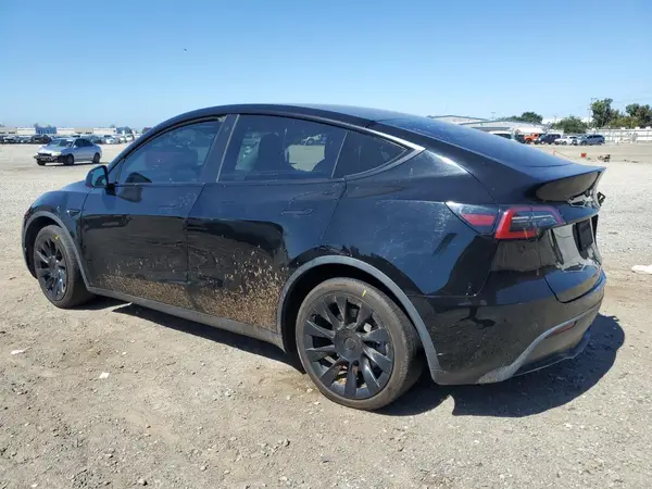 7SAYGDEE8NF345735 2022 TESLA MODEL Y - Image 2