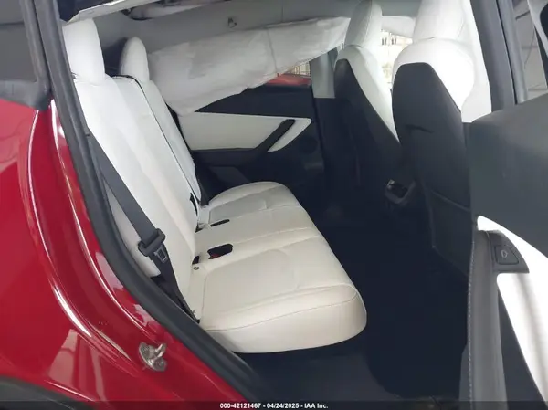 7SAYGDEE8NF349395 2022 TESLA MODEL Y - Image 8