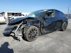 7SAYGDEE8NF351356 2022 TESLA MODEL Y
