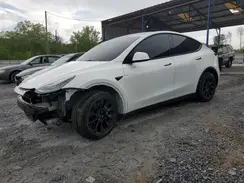 7SAYGDEE8NF368061 2022 TESLA MODEL Y