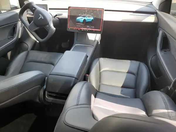7SAYGDEE8NF368500 2022 TESLA MODEL Y - Image 8
