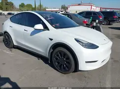 7SAYGDEE8NF368707 2022 TESLA MODEL Y