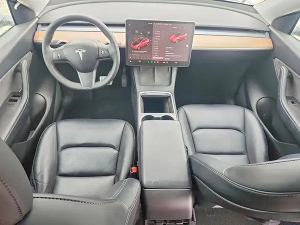 7SAYGDEE8NF371963 2022 TESLA MODEL Y - Image 8