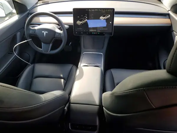 7SAYGDEE8NF372434 2022 TESLA MODEL Y - Image 8