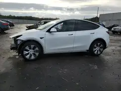 7SAYGDEE8NF380520 2022 TESLA MODEL Y