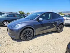 7SAYGDEE8NF384583 2022 TESLA MODEL Y