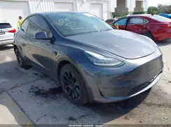 7SAYGDEE8NF387239 2022 TESLA MODEL Y