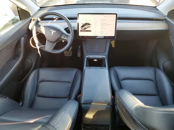 7SAYGDEE8NF388214 2022 TESLA MODEL Y - Image 8