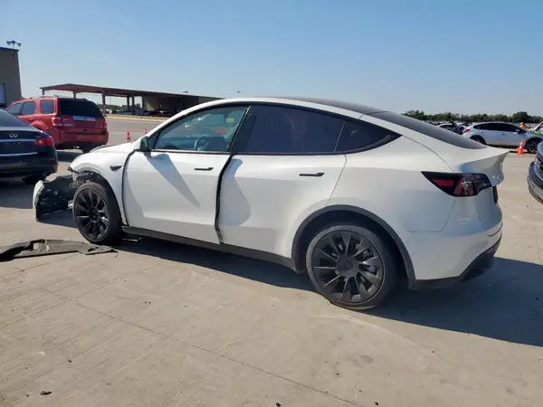 7SAYGDEE8NF394787 2022 TESLA MODEL Y - Image 2