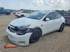 7SAYGDEE8NF395907 2022 TESLA MODEL Y