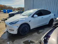 7SAYGDEE8NF398838 2022 TESLA MODEL Y