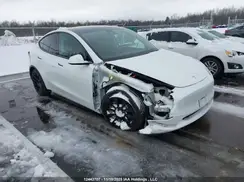 7SAYGDEE8NF401429 2022 TESLA MODEL Y