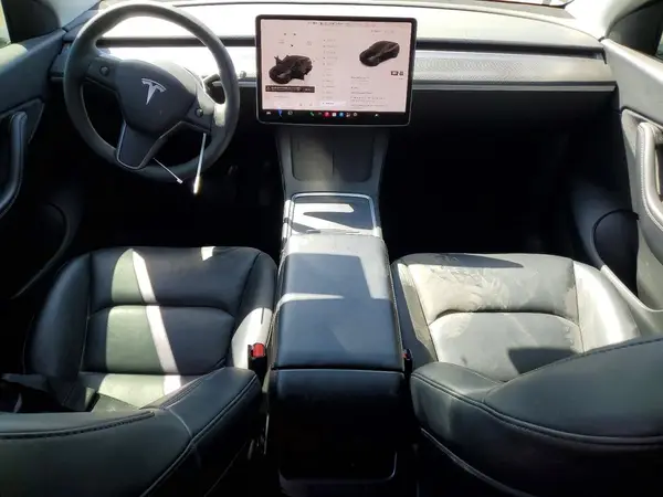 7SAYGDEE8NF410454 2022 TESLA MODEL Y - Image 8