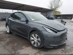 7SAYGDEE8NF417890 2022 TESLA MODEL Y