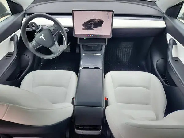 7SAYGDEE8NF418344 2022 TESLA MODEL Y - Image 8