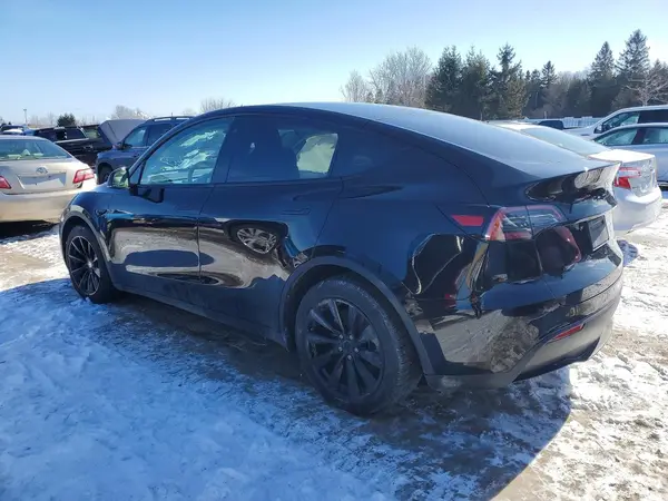 7SAYGDEE8NF428954 2022 TESLA MODEL Y - Image 2