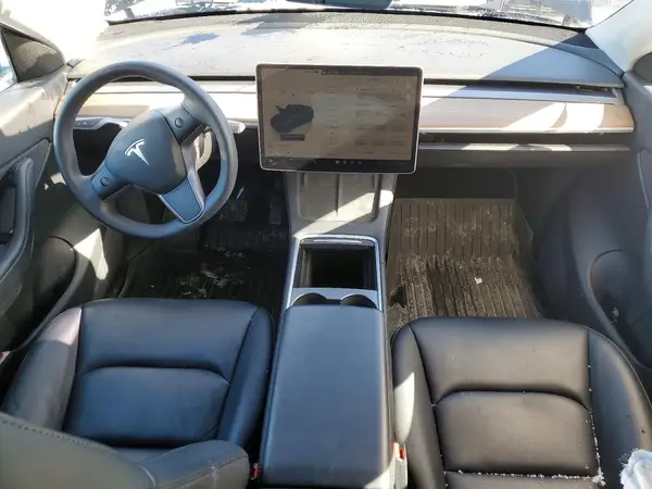 7SAYGDEE8NF428954 2022 TESLA MODEL Y - Image 8
