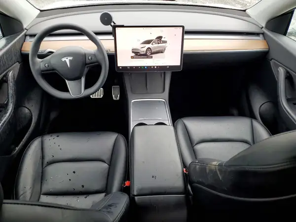 7SAYGDEE8NF434950 2022 TESLA MODEL Y - Image 8