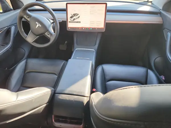 7SAYGDEE8NF438089 2022 TESLA MODEL Y - Image 8
