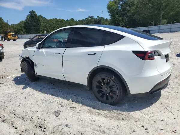 7SAYGDEE8NF439792 2022 TESLA MODEL Y - Image 2