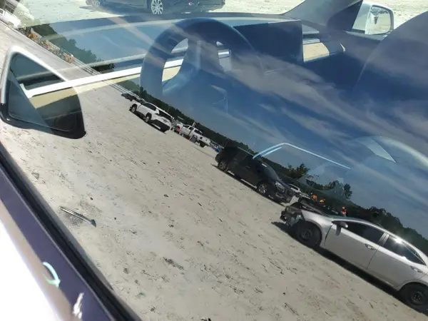 7SAYGDEE8NF439792 2022 TESLA MODEL Y - Image 8