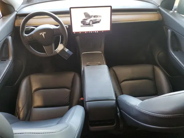 7SAYGDEE8NF440912 2022 TESLA MODEL Y - Image 8