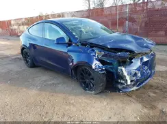 7SAYGDEE8NF441493 2022 TESLA MODEL Y