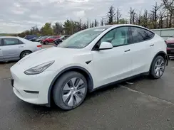 7SAYGDEE8NF444622 2022 TESLA MODEL Y